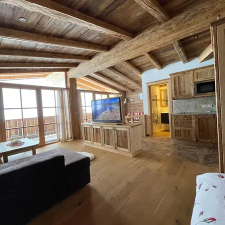 Moesern Steinplatte Apartman